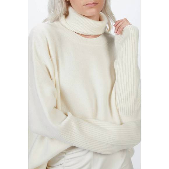 NEW ZEYNEP ARCAY cashmere turtleneck jumper in off white - Picture 4 of 7